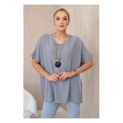 Oversized blouse with pendant in gray