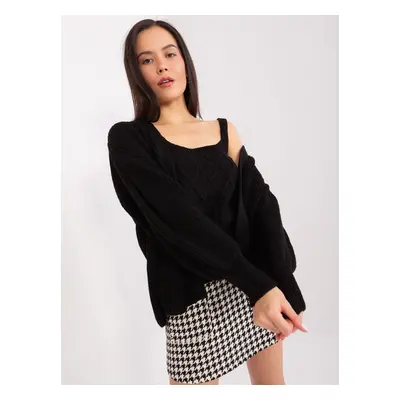 Black knitted set with puff sleeves