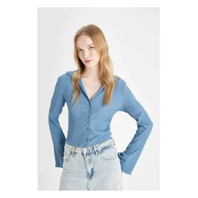 DEFACTO Cool Fitted Basic Plain Buttoned Long Sleeve Crop Shirt