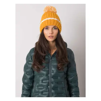 Lady's warm cap in dark yellow