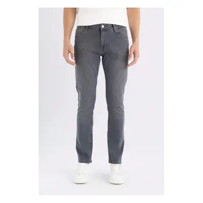 DEFACTO Pedro Slim Fit Skinny Leg Jeans E0190ax24au