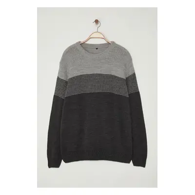 Trendyol Gray Slim Crew Neck Color Block Knitwear Plus Size Sweater