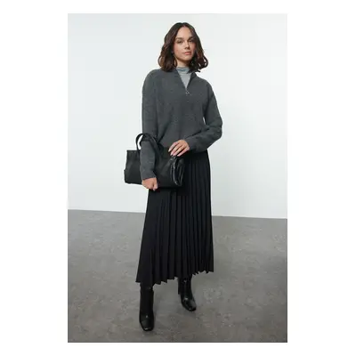 Trendyol Black Pleated Woven Skirt