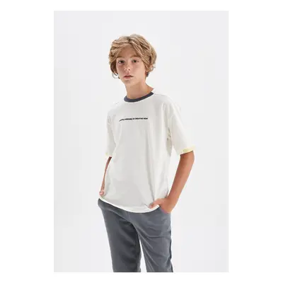 DEFACTO Boy Oversize Fit Crew Neck Printed Short Sleeve School T-Shirt