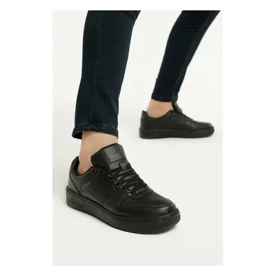 KINETIX TYRA PU 2PR BLACK Man Sneaker