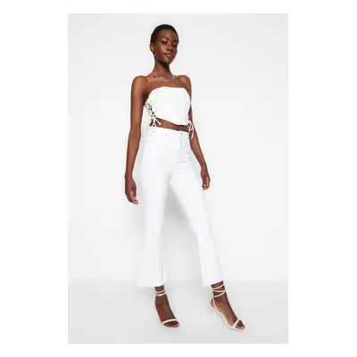 Trendyol White High Waist Crop Flare farmer