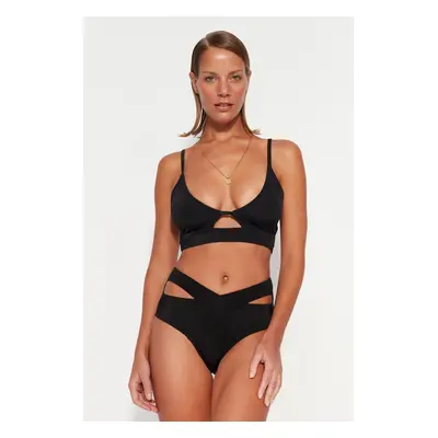 Trendyol Black Bralette kivágott / ablak bikini felső