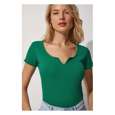 Happiness İstanbul Women's Vibrant Green Sweetheart Neck Corduroy Crop Knitted Blouse