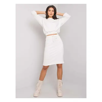 White two-piece cotton set