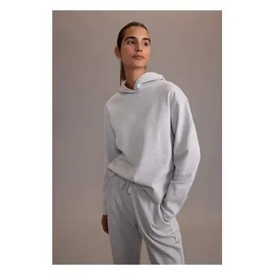 DEFACTO Standard Fit Long Sleeve Sweatshirt