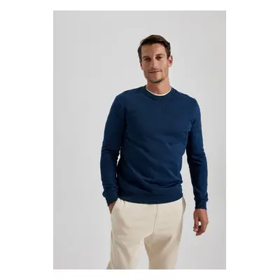 DEFACTO Regular Fit Crew Neck Cotton Basic Sweatshirt