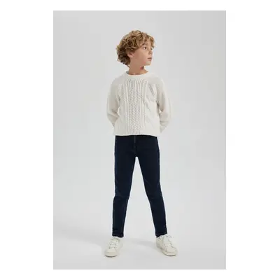 DEFACTO Boy's Crew Neck Knitwear Sweater