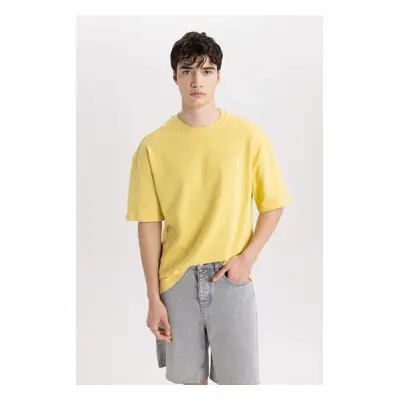 DEFACTO Men's Yellow Oversize Fit Wide Cut Crew Neck Printed Cotton Short Sleeve T-Shirt