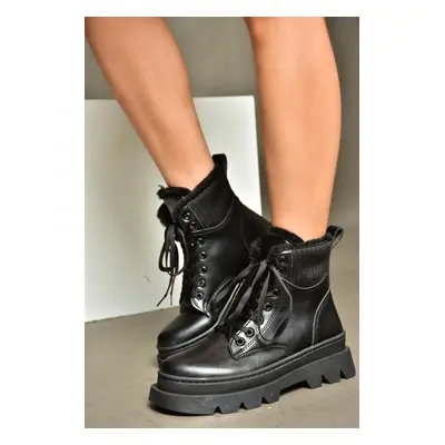 Fox Shoes Women's Black Thick Soled Ankle Boots.