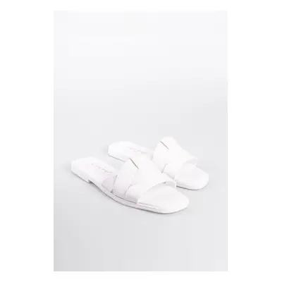 Capone Outfitters Zaren Women's Slippers