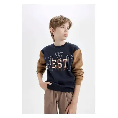 DEFACTO Boy Navy Blue Regular Fit Crew Neck Sweatshirt