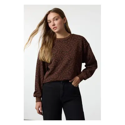 Trendyol Dark Brown Printed Regular Fit Thick Inside Fleece Knitted Sweatshirt