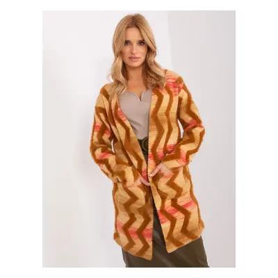 Camel pattern cardigan without fastening