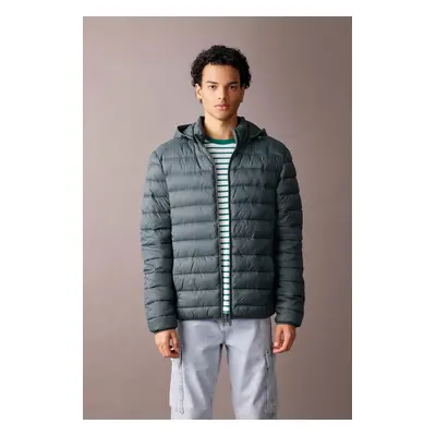 DEFACTO Slim Fit Hooded Puffer Jacket