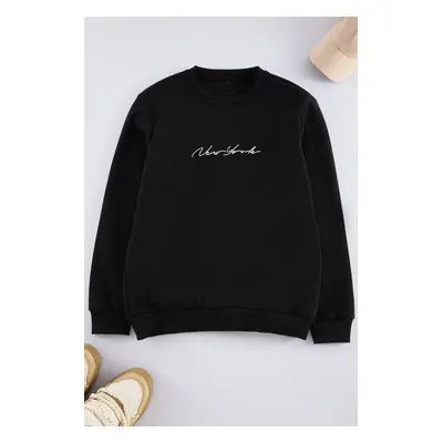 Trendyol Black Regular/Normal Cut City Printed Crew Neck Sweatshirt