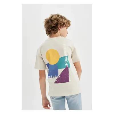 DEFACTO Boy&#39;s Crew Neck Back Printed Short Sleeve T-Shirt