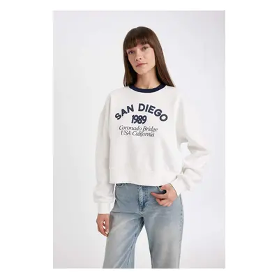 DEFACTO Boxy Fit Crew Neck Printed Thick Casual Sweatshirt D8723ax24wn