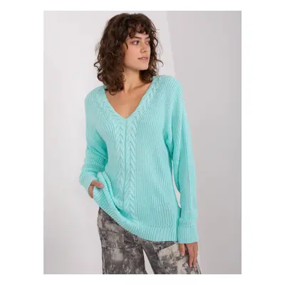 Women's mint sweater with neckline