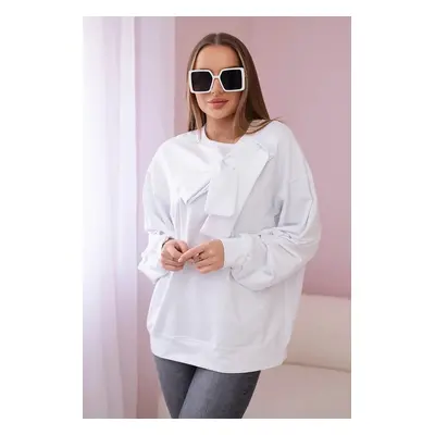 Cotton blouse with bow in white