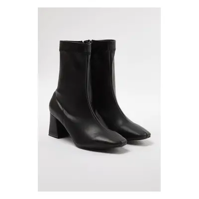 Trendyol Black Stretch Zipper Black Women's Block Heel Boots