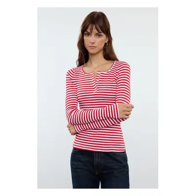 Trendyol Burgundy Striped Snap Fastener Fitted/Fit-fitting Ribbed Stretchy Knitted Blouse