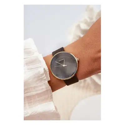 Ernest Black Women's Suede Analog Watch Without Nickel