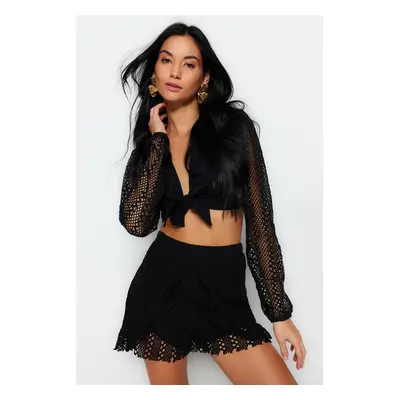 Trendyol Black Woven Frilly Shorts & Bermuda