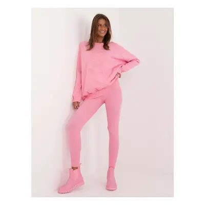 Pink women's tracksuit with oversize sweatshirt