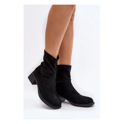 Black women's Aphroteia low-heeled boots