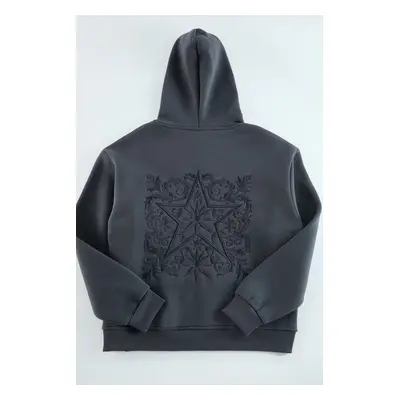 Trendyol Anthracite Oversize/Wide Cut Sweatshirt with Embroidery Detail on the Back