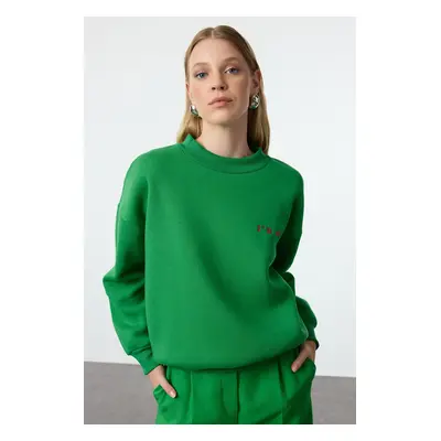 Trendyol Green Thick Polar Fleece Regular/Normal Pattern Slogan Embroidered Knitted Sweatshirt