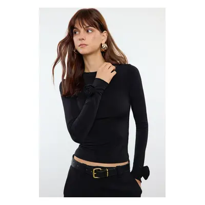 Trendyol Black Rose Detailed Fitted Long Sleeve Stretchy Knitted Blouse