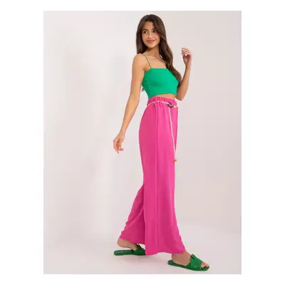 Fuchsia trousers made of straight fabric