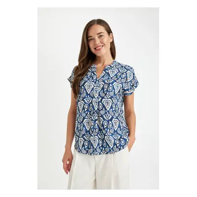 DEFACTO Regular Fit Open Collar Patterned Short Sleeve Blouse