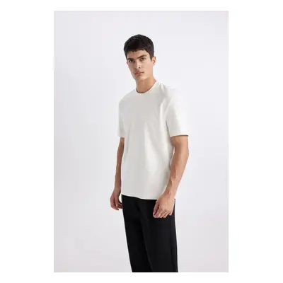 DEFACTO Regular Fit Crew Neck Short Sleeve Basic Heavy Fabric T-Shirt