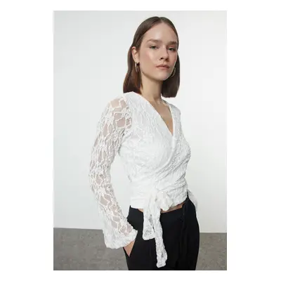 Trendyol White Lace Fitted Double Breasted Stretchy Knitted Blouse