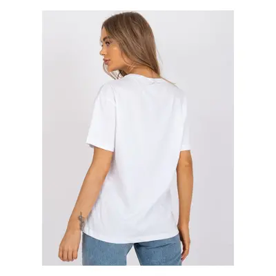 White loose T-shirt with appliqué and print