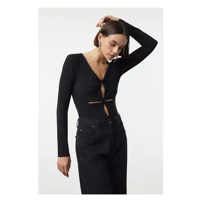 Trendyol Black Cut Out/Window Detailed Knitted Bodysuit