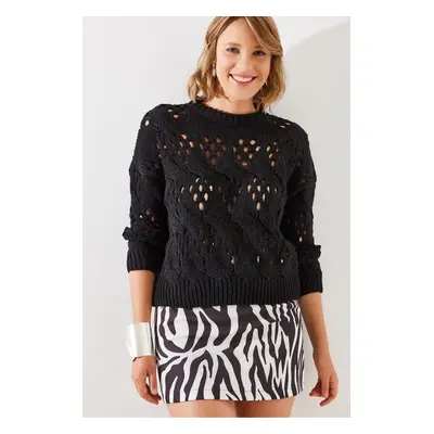 Bianco Lucci Women's Openwork Sweater