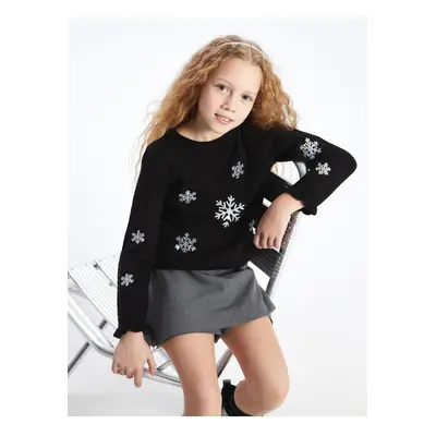 LC Waikiki Crew Neck Sequin Embroidered Long Sleeve Girls Knitwear Sweater