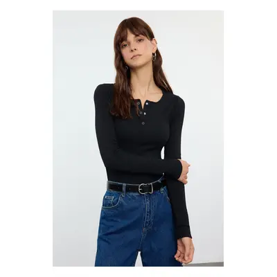 Trendyol Black Snap Fastener Fitted Stretchy Knitted Blouse