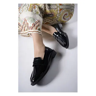 Riccon Women's Loafer Black Wrinkled Patent Leather