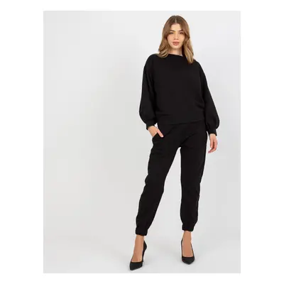 Black casual set with an open-back sweatshirt