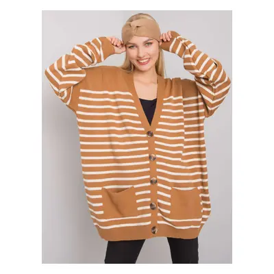 Camel sweater with buttons