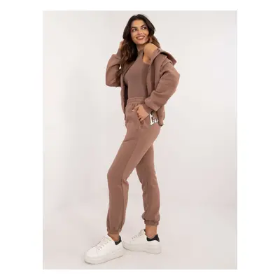 Brown tracksuit with ribbed top